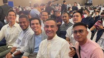 Ikut Kajian Ustaz dari Amerika, Netizen Ramai Doakan Daniel Mananta Segera Dapat Hidayah