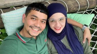 Bayar Biaya Pengobatan Indra Bekti, Aldila Jelita Rela Jual Perhiasan hingga Tas Branded