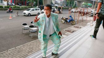 Bakal Lanjut Eksepsi, Hotman Paris Tegaskan Sidang Kasus Teddy Minahasa Masih Prematur