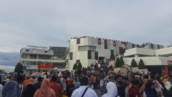 Volume Kendaraan Masuk Bukittinggi Diprediksi Meningkat Sore Ini,Polres: Kemacetan karena Wisatawan, Bukan Arus Balik