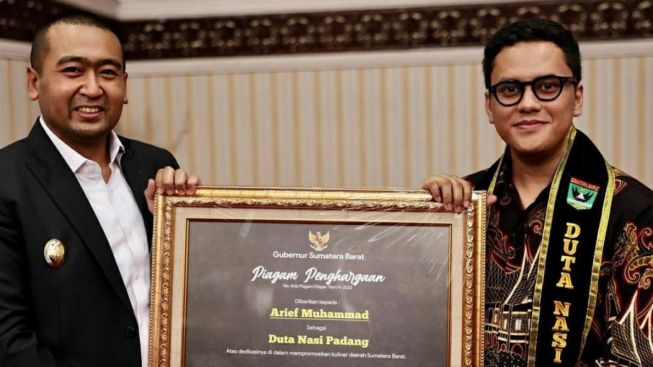 Jadi Duta Nasi Padang, YouTuber Arief Muhammad Bakal Bangun Rumah Makan Padang di Seluruh Indonesia