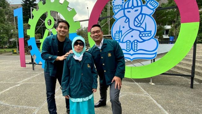 Bertemu Perantau Minang di Bandung, Gubernur Sumbar Doakan Putra Sulung Ridwan Kamil Selamat