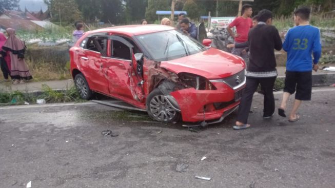 9 Kendaraan Terlibat Kecelakaan Beruntun di Tanah Datar, 3 Orang Meninggal