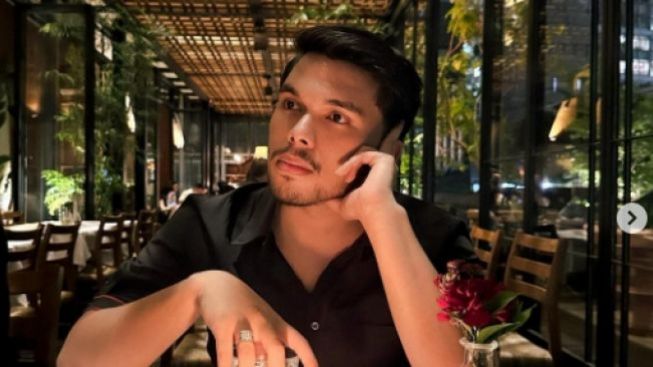 Putus dengan Fuji, Netizen Sebut Thariq Kembali ke Pengaturan Pabrik
