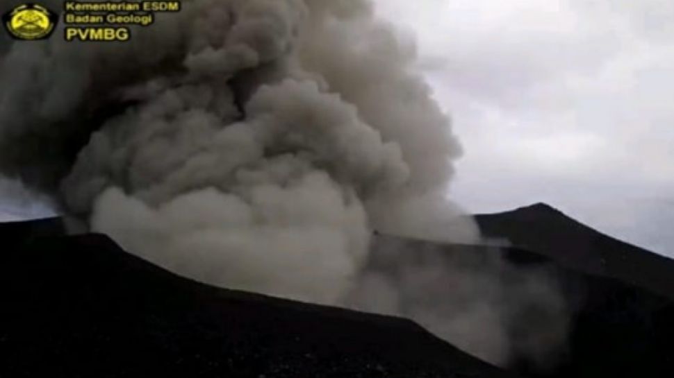 Gunung Marapi Di Sumbar Erupsi Lagi, Tinggi Kolom Abu 800 Meter