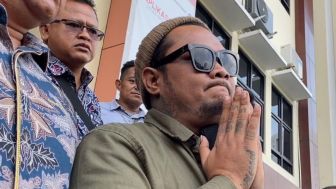 Diteriaki Mirip Ivan Gunawan saat Manggung, Reaksi Virgoun Dicibir: Lah kok Ngambek?