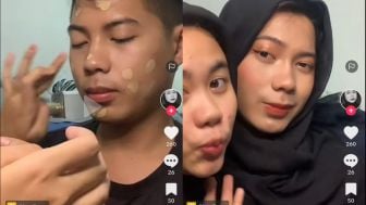 Pria Ini Pasrah di Makeup-in Pacarnya, Gak Nyangka Malah Bikin Manglingin, Begini Penampakannya!