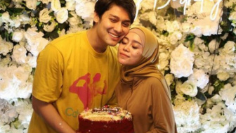 Rizky Billar Kena Nyinyir di Hari Ulang Tahun Lesti Kejora, Netizen Sebut Suami Gengsian: Belajar Memuliakan Istrinya