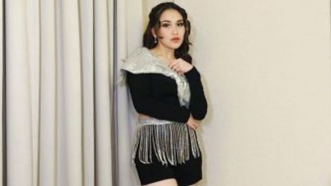 Viral Video Aurel Hermansyah Ngidam Tengok Goyangan Jadul Ayu Ting Ting, Sang Biduan Rela Tahan Malu: Demi Bumil
