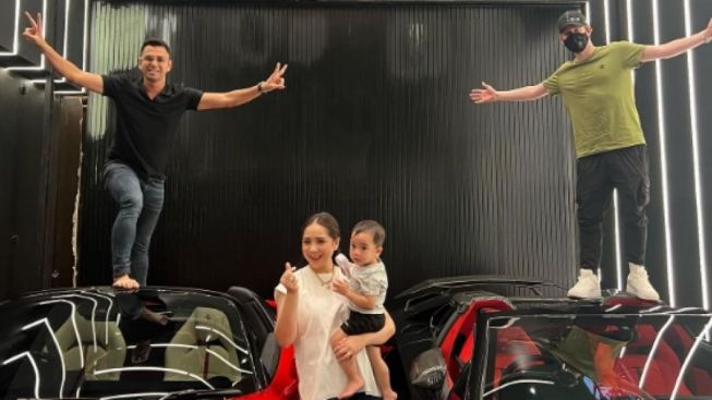 Raffi Ahmad Ceritakan Momen Alan Walker Kepincut Kue Cubit Hingga Izin Bawa 50 Bungkus: Dipikir Mahal