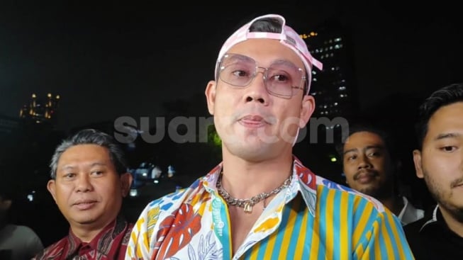 Denny Sumargo Nantikan Tes DNA Kedua, Kuasa Hukum Verny Hasan Disentil: Tes DNA Jadi Nggak?