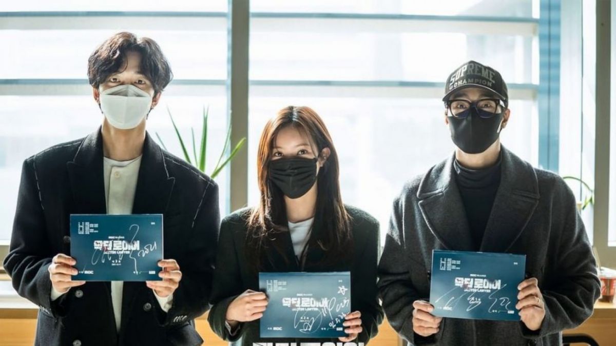 Pesona Im Soo Hyang di Doctor Lawyer [Instagram/@mbcdrama_now]