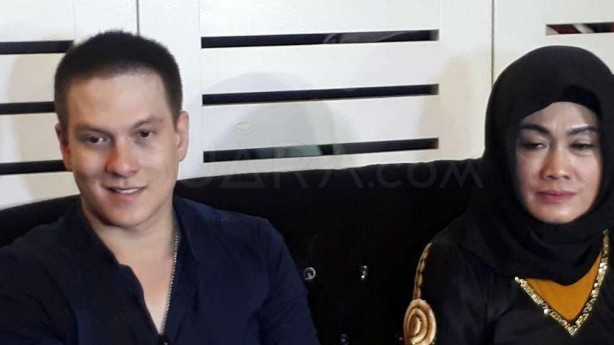 Betrand Antolin bersama ibunda Jupe, Sri Wulansih. [suara.com]