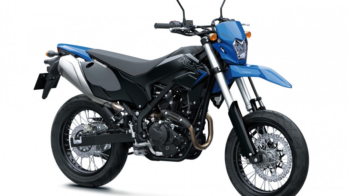 Kawasaki KLX230SM - Oriental Blue [Dok. Kawasaki]