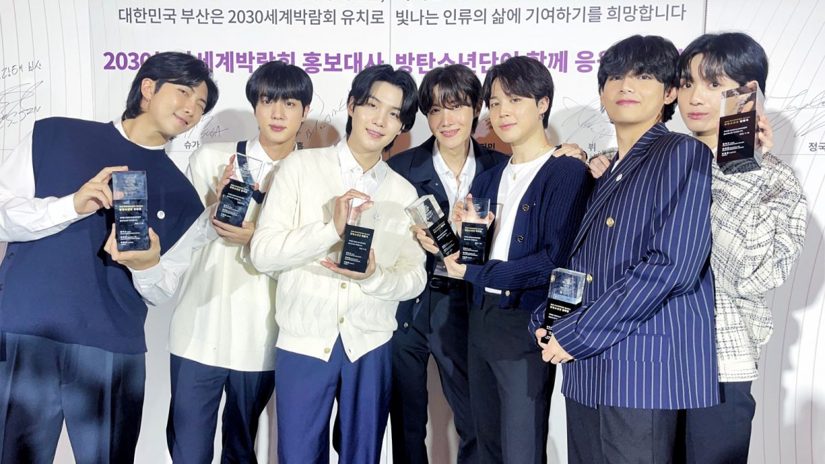 BTS ditunjuk menjadi duta besar Busan World Expo 2030 [Twitter/@bts_bighit]