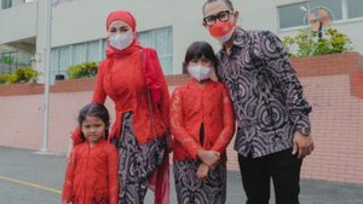Jurangan 99 beserta istri dan anak-anaknya di Jepang