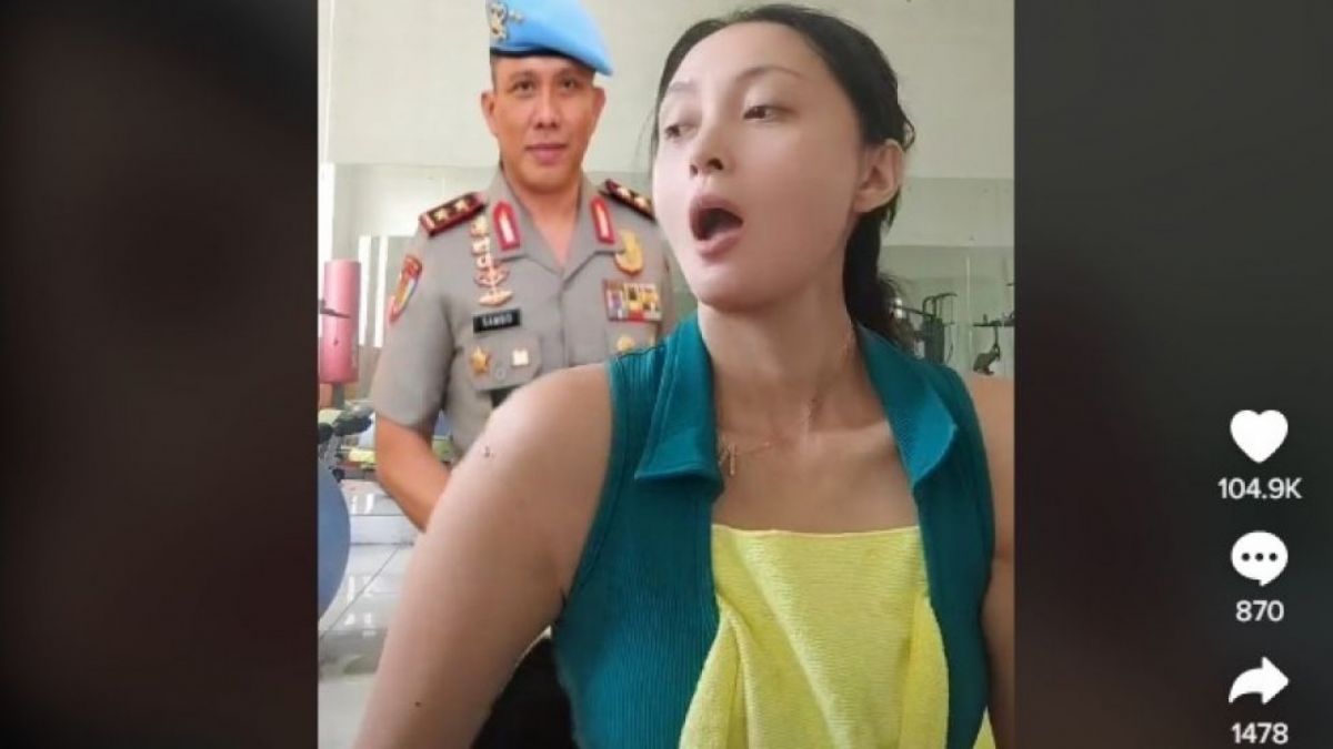 Video TikTok Della Puspita pakai filter Irjen Ferdy Sambo. [TikTok]