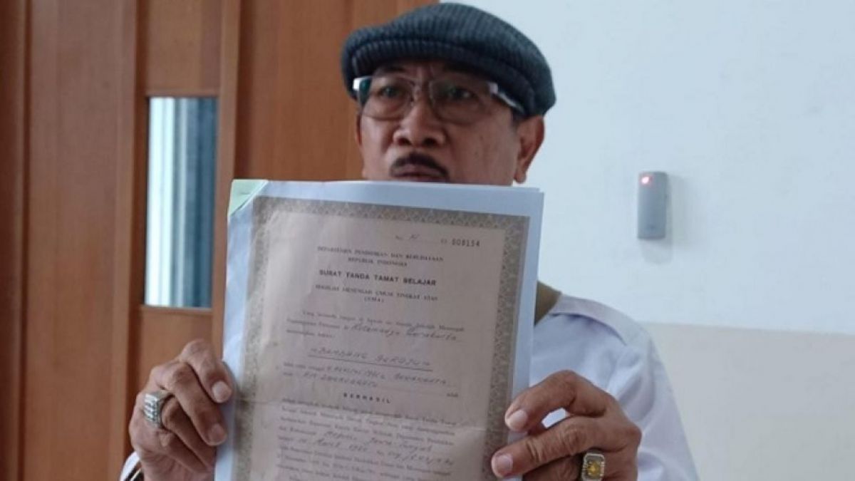 Bambang Surojo, teman sekolah Presiden Jokowi semasa SMA [Suara.com/Welly]