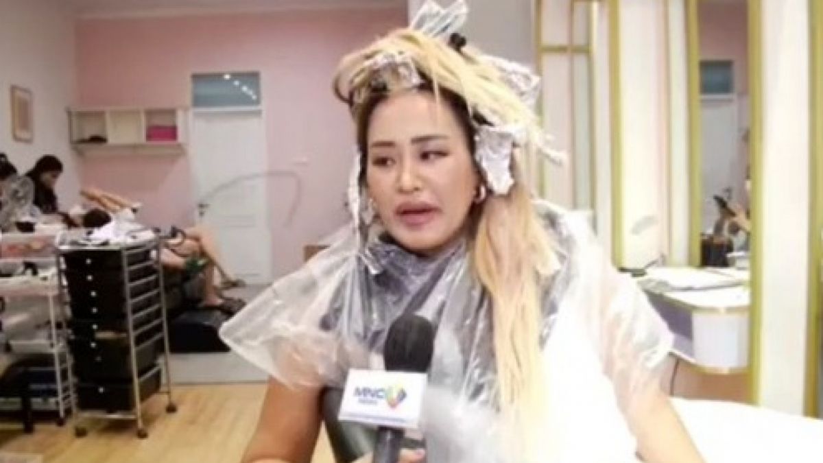 Pinkan Mambo sindir Raffi Ahmad [Instagram/@lambe_turah]