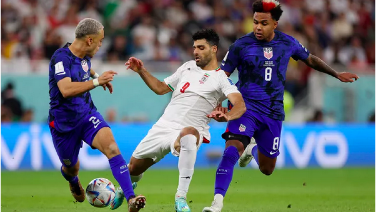 Laga Iran vs AS [Dean Mouhtaropoulos/Getty]