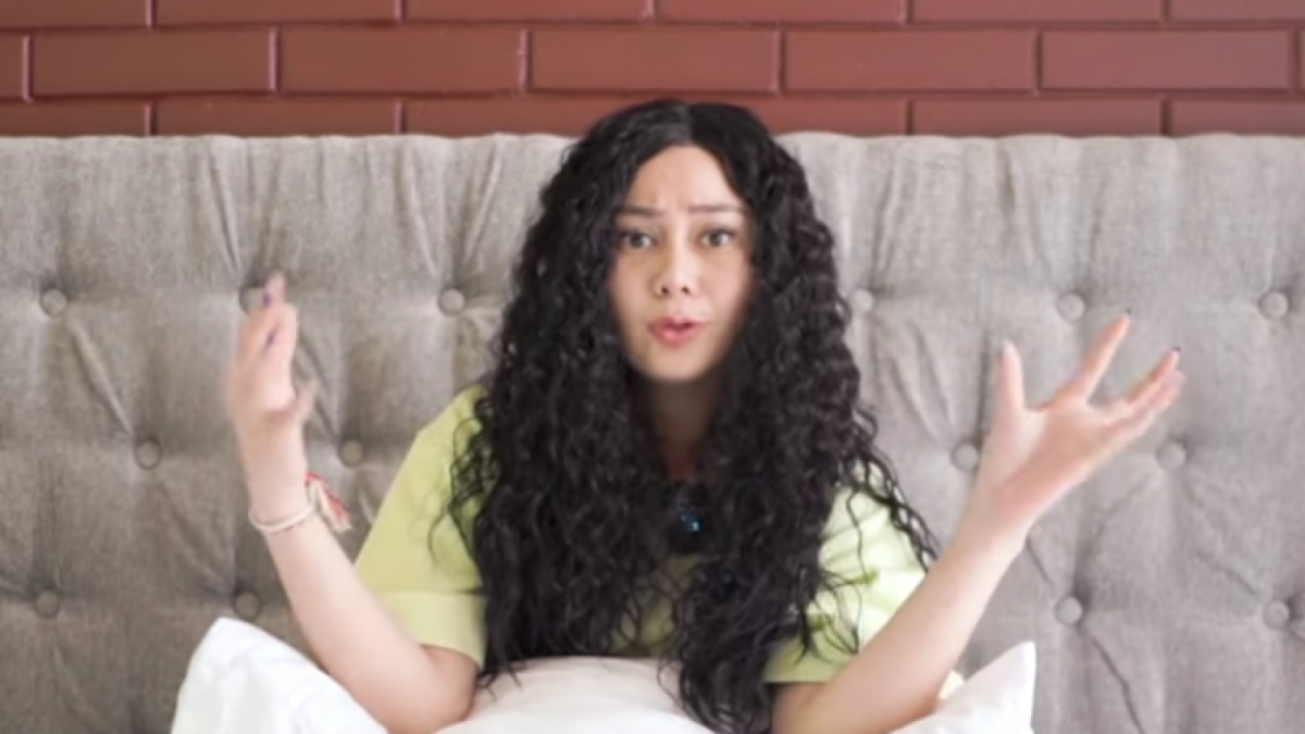  [YouTube Denise Chariesta]