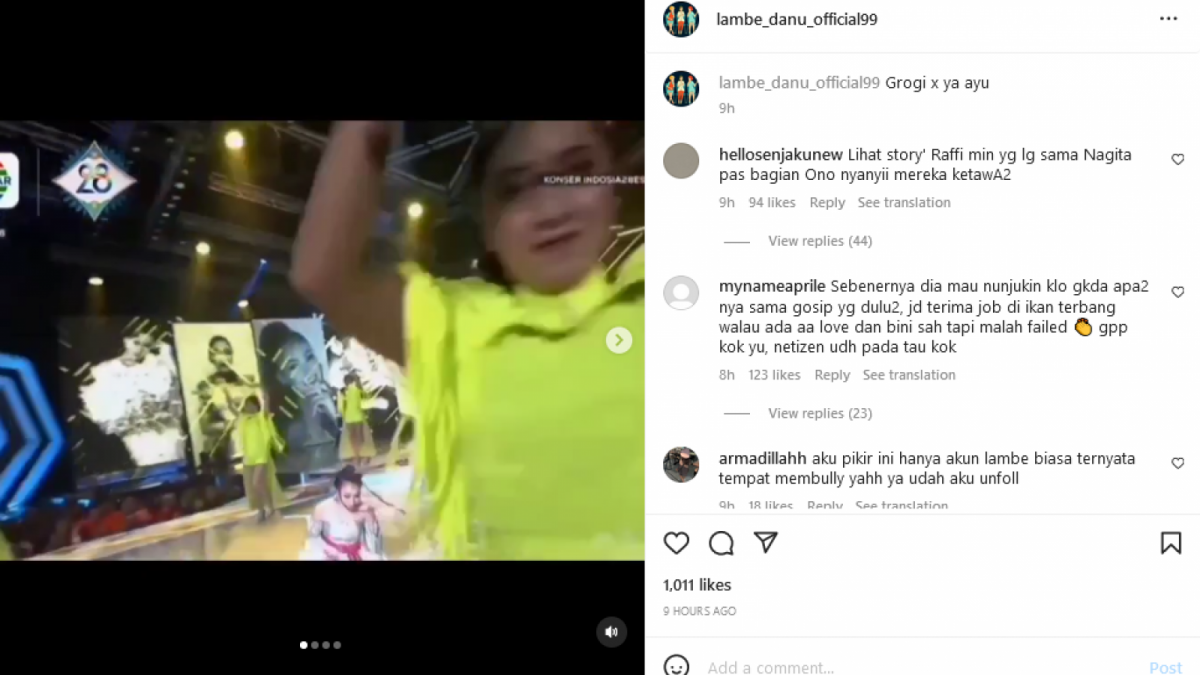 Ayu Ting Ting terjatuh di atas panggung