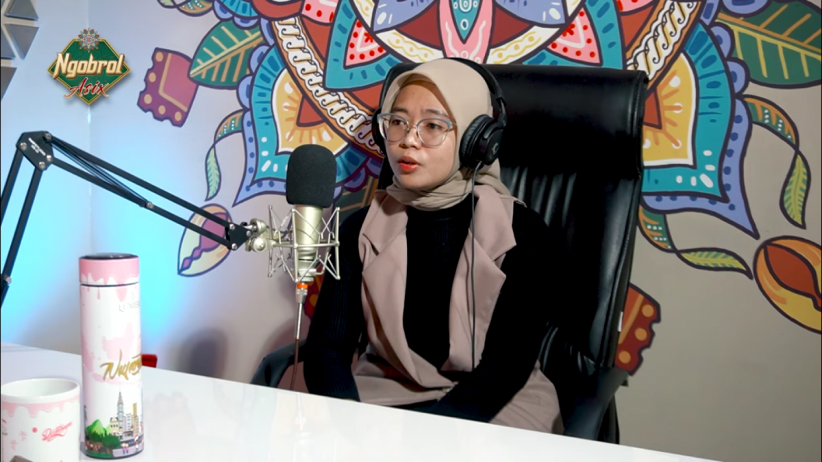 Norma Risma [YouTube NGOBROL ASIX]