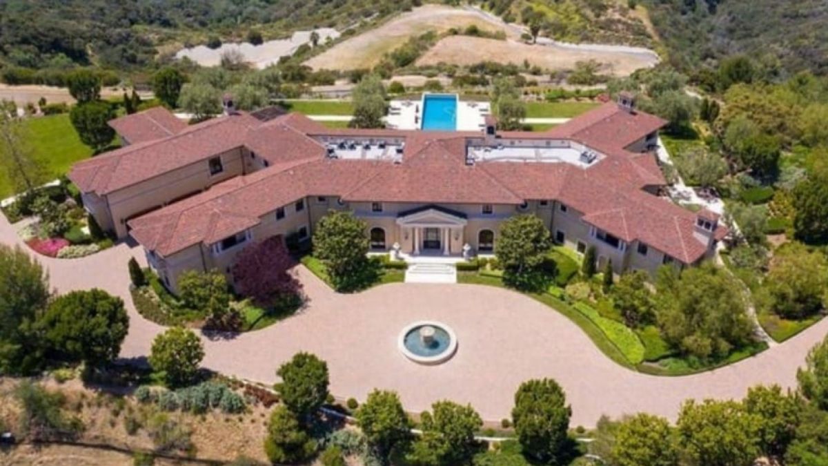 Rumah Pangeran Harry dan Meghan Markle di Montecito, Santa Barbara Amerika Serikat [Instagram/@clintbrewerphotography]