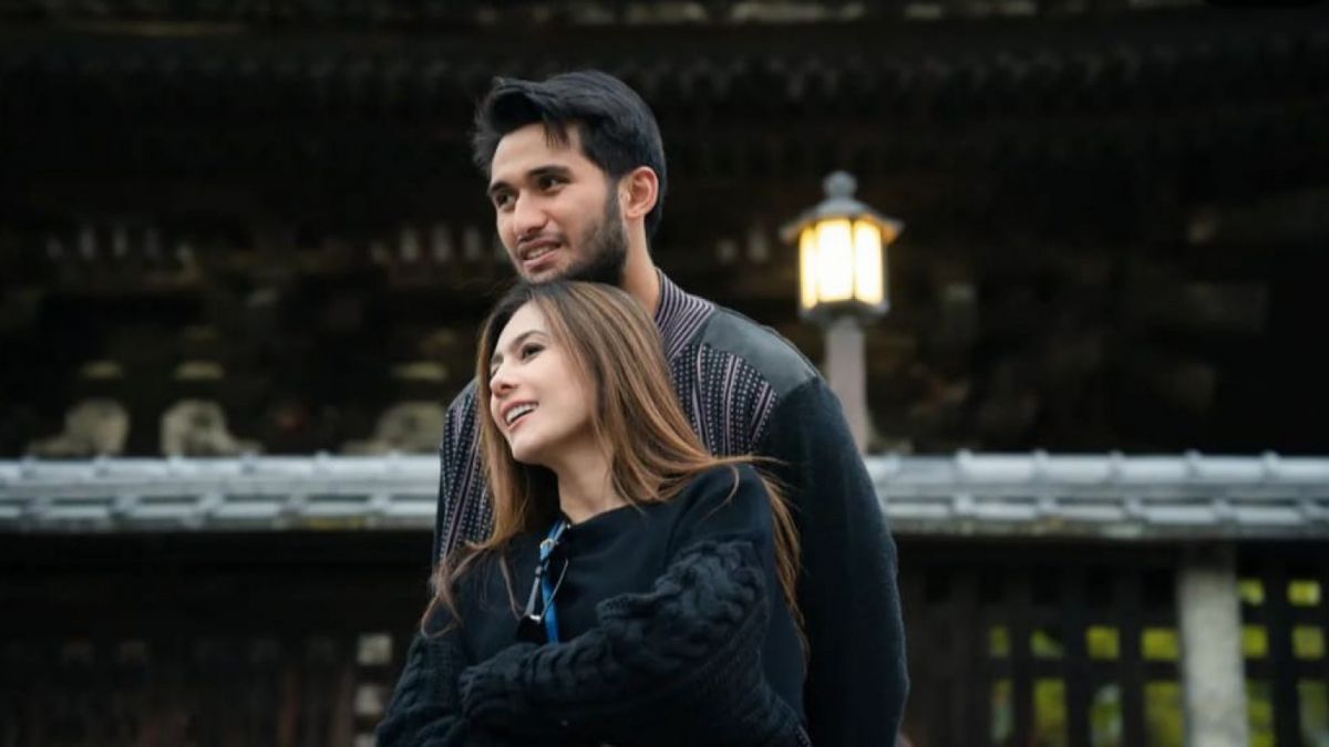 Wulan dan Sabda saat liburan di Jepang [Instagram/@wulanguritno]