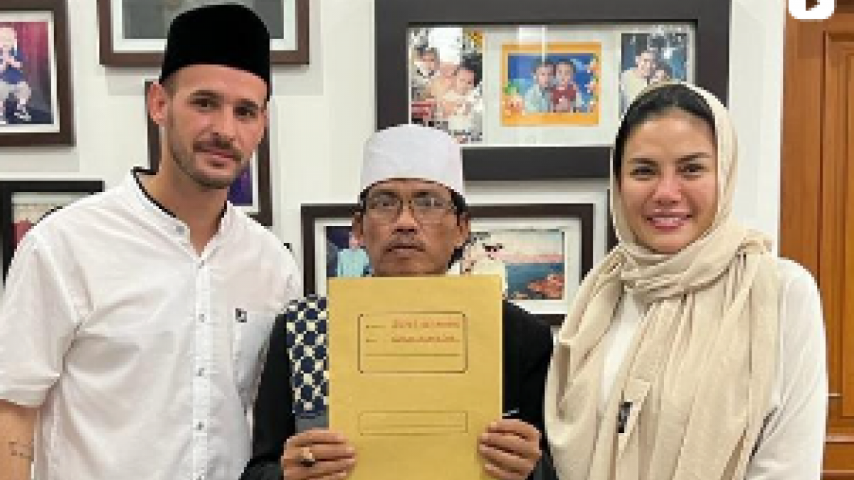 Nikita Mirzani Umumkan Telah Menikah dengan Antonio Dedola Sejak Januari 2023 [Instagram/@nikitamirzanimawardi_172]