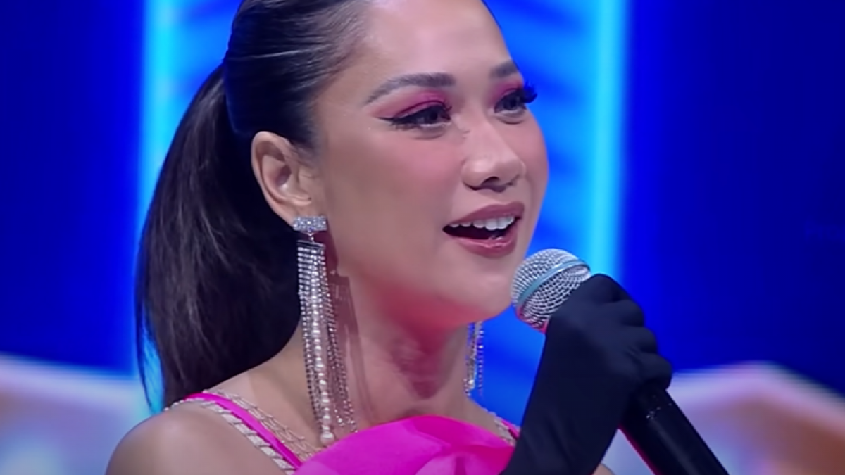 Bunga Citra Lestari saat menjadi juri Indonesian Idol 2023 [Tangkapan layar video YouTube Indonesian Idol 2023]