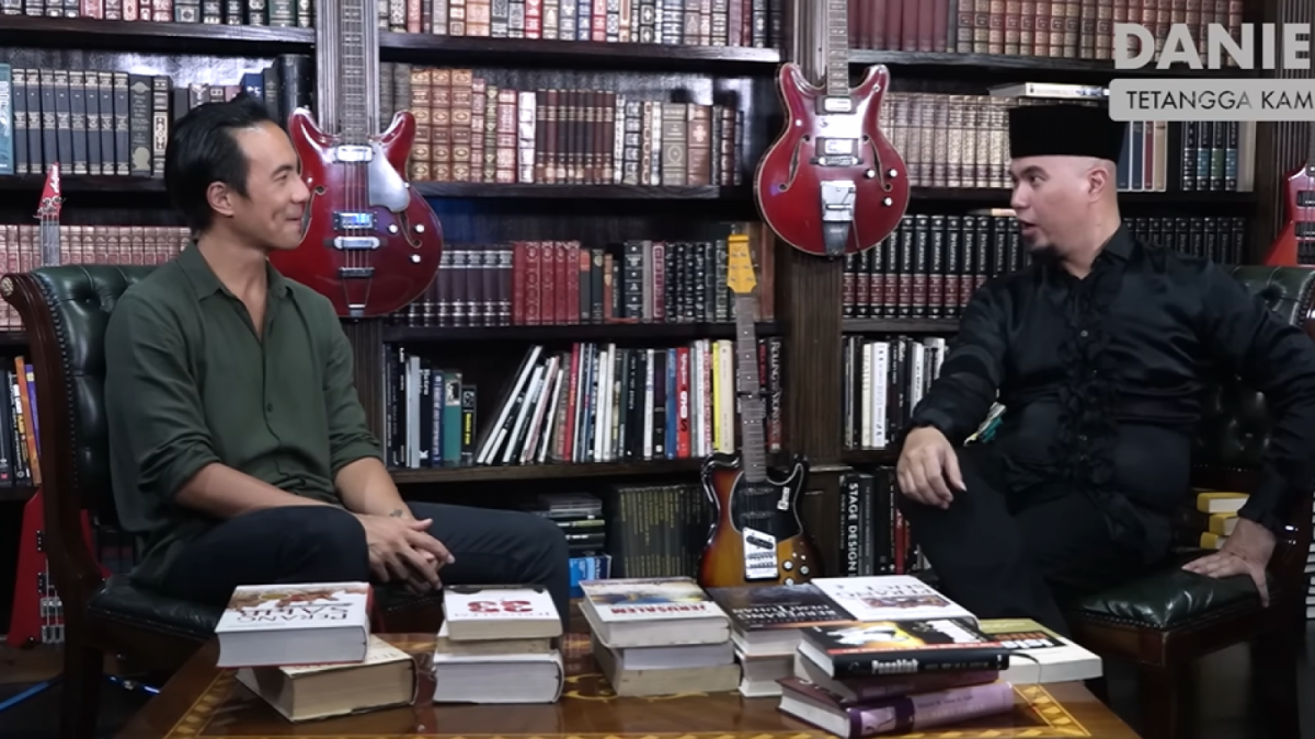 Ahmad Dhani saat diwawancarai Daniel Mananta dalam kanal YouTube Daniel Mananta Network [Ahmad Dhani saat diwawancarai Daniel Mananta dalam kanal YouTube Daniel Mananta Network]