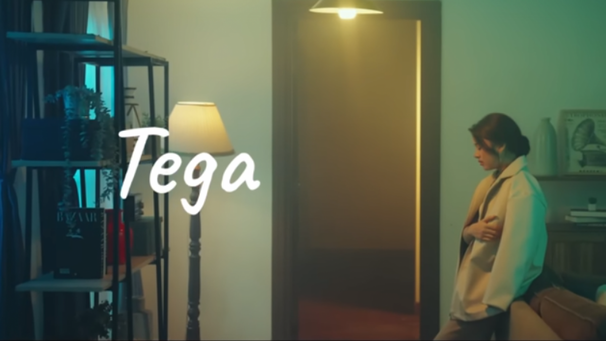 Tangkapan layar video musik lagu Tega dinyanyikan oleh Tiara Andini [YouTube Tiara Andini]