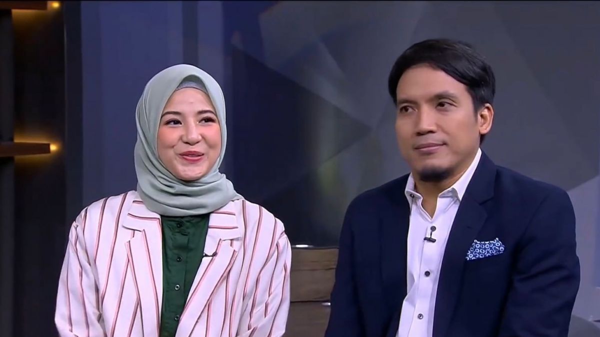 Natasha Rizky dan Desta [YouTube Tonight Show]