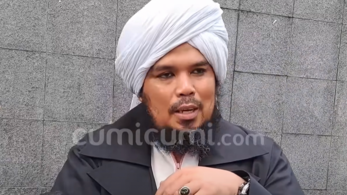 Foto ustad Derry Sulaiman [tangkapan layar YouTube Cumicumi]