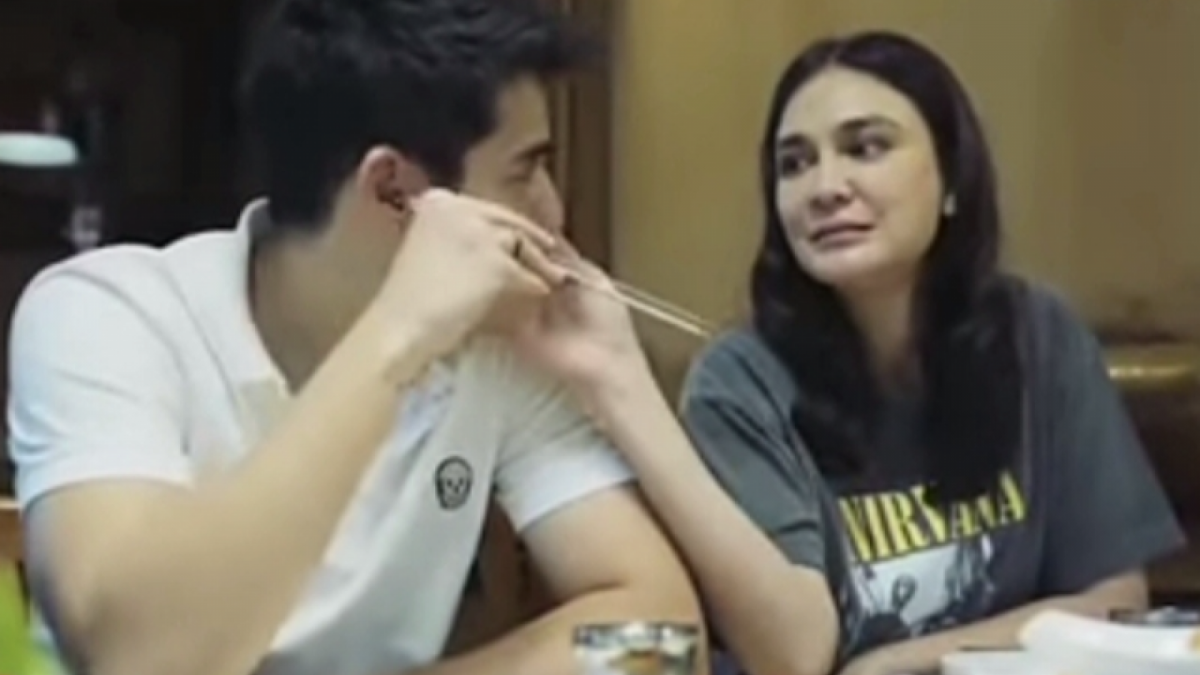 Gesture Kedekatan Luna Maya dan Maxime Bouttier Saat Makan Bareng. [(YouTube/SCTV)]