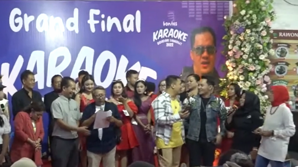 Saipul Jamil dan Rizka Khoirul Atok yang disebut sesama gay kumpul [Tangkap Layar]