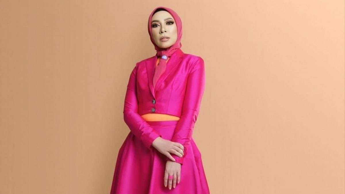 Melly Goeslaw [Instagram @melly_goeslaw]