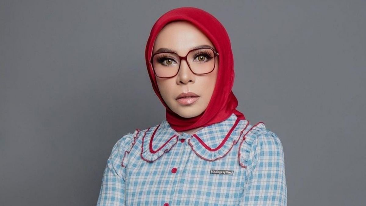 Melly Goeslaw [Instagram @melly_goeslaw]