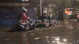 Kali Angke Meluap, 700 Rumah Tergenang Banjir di Kota Tangerang