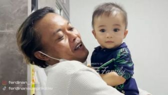 Senyum Sule Dianggap Palsu oleh Warganet saat Bertemu Baby Adzam