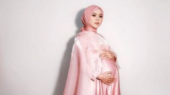 Pantulan Bayangan Berbeda, Benarkah Lesty Kejora Punya Khodam dan Pergi ke Orang Pintar?