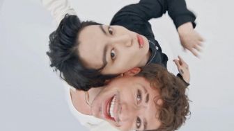 Daebak! Duet Charlie Puth dan Jungkook BTS Puncaki Top 200 Spotify Global Chart Berturut-turut