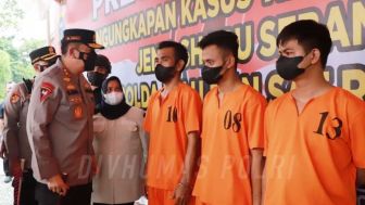 Polri Gagalkan Penyelundupan 40 Kg Sabu Asal Malaysia di Riau, 3 Tersangka Ditangkap