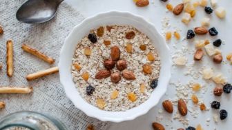 15 Manfaat Oatmeal untuk Kesehatan yang Harus Anda Ketahui