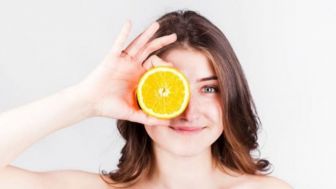 Serum Vitamin C Bisa Bikin Kulit Cantik dan Sehat