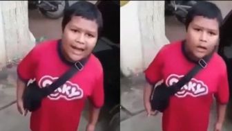 Ingat Bocah Okky Boy? Bocah Berbaju Merah yang Sempat Viral, Kini Dapat Bantuan Melalui Live Streaming Youtuber