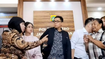 Masih Sakit Hati Putrinya Dihina, Ibu Dewi Perssik Butuh Waktu Pikirkan Nasib Winarsih