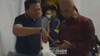 Detik-detik Ahok Nekat Datangi Ahmad Dhani di Back Stage, Kemudian Ini yang Terjadi!
