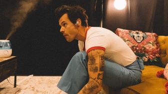 Harry Styles Dikabarkan Berkencan dengan Adik dari Kim Kardashian